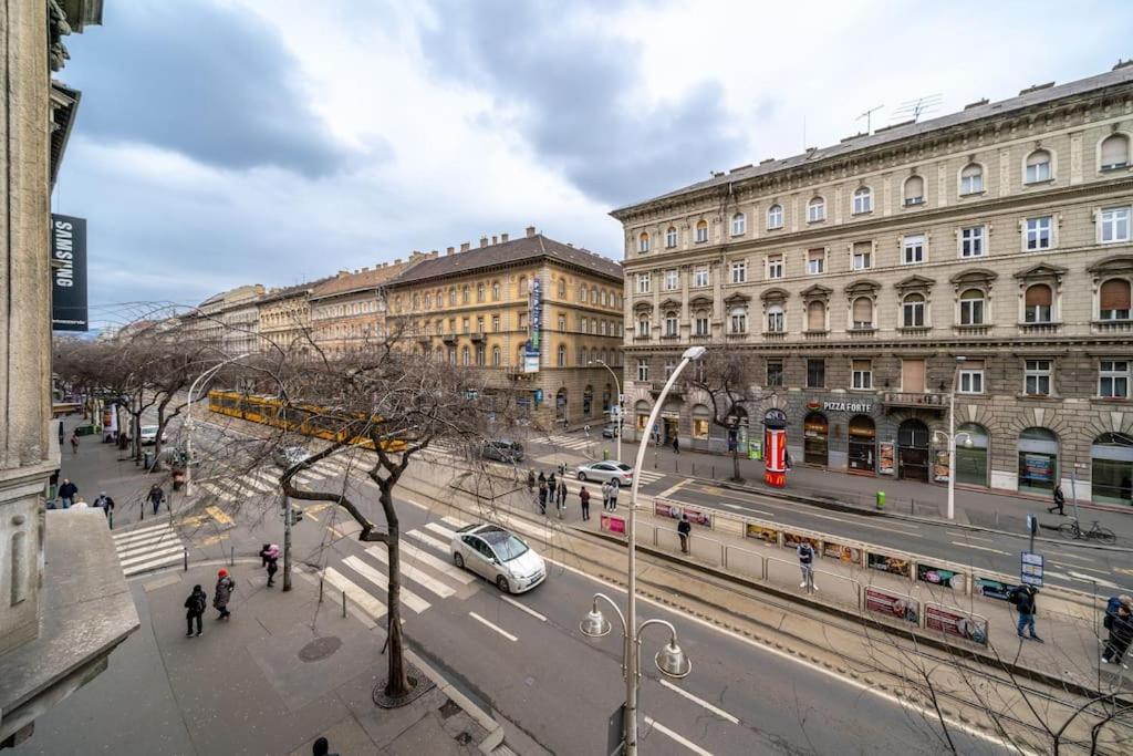 Andrassy Grandeur With Indoor Parking Apartman Budapest Kültér fotó